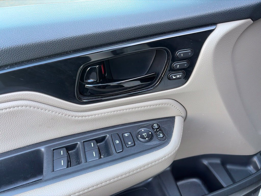 Used 2019 Honda Odyssey Elite image 15