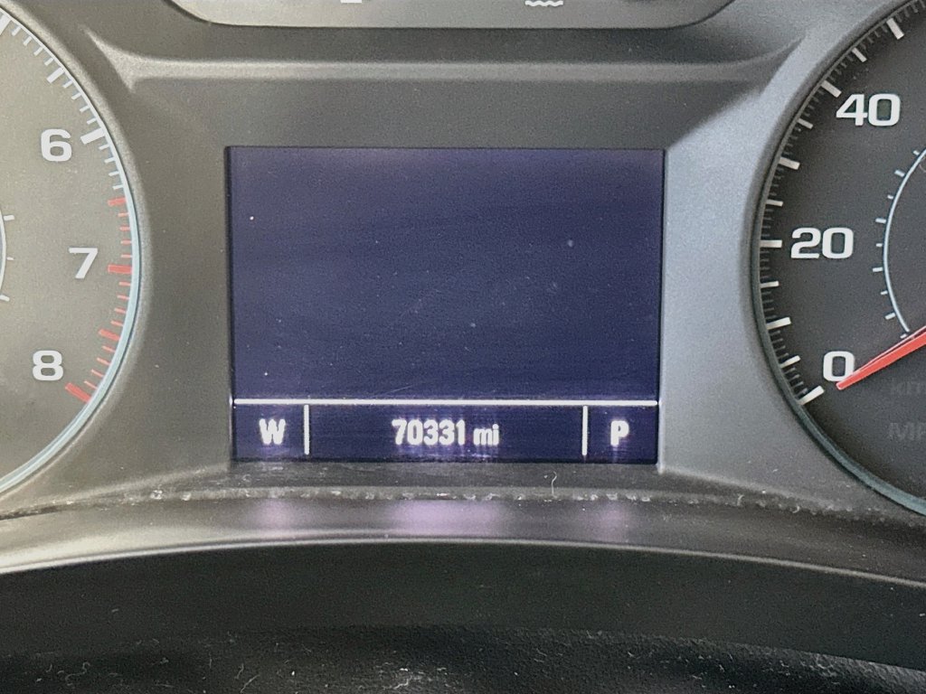 Used 2023 Chevrolet Traverse LS FWD image 15