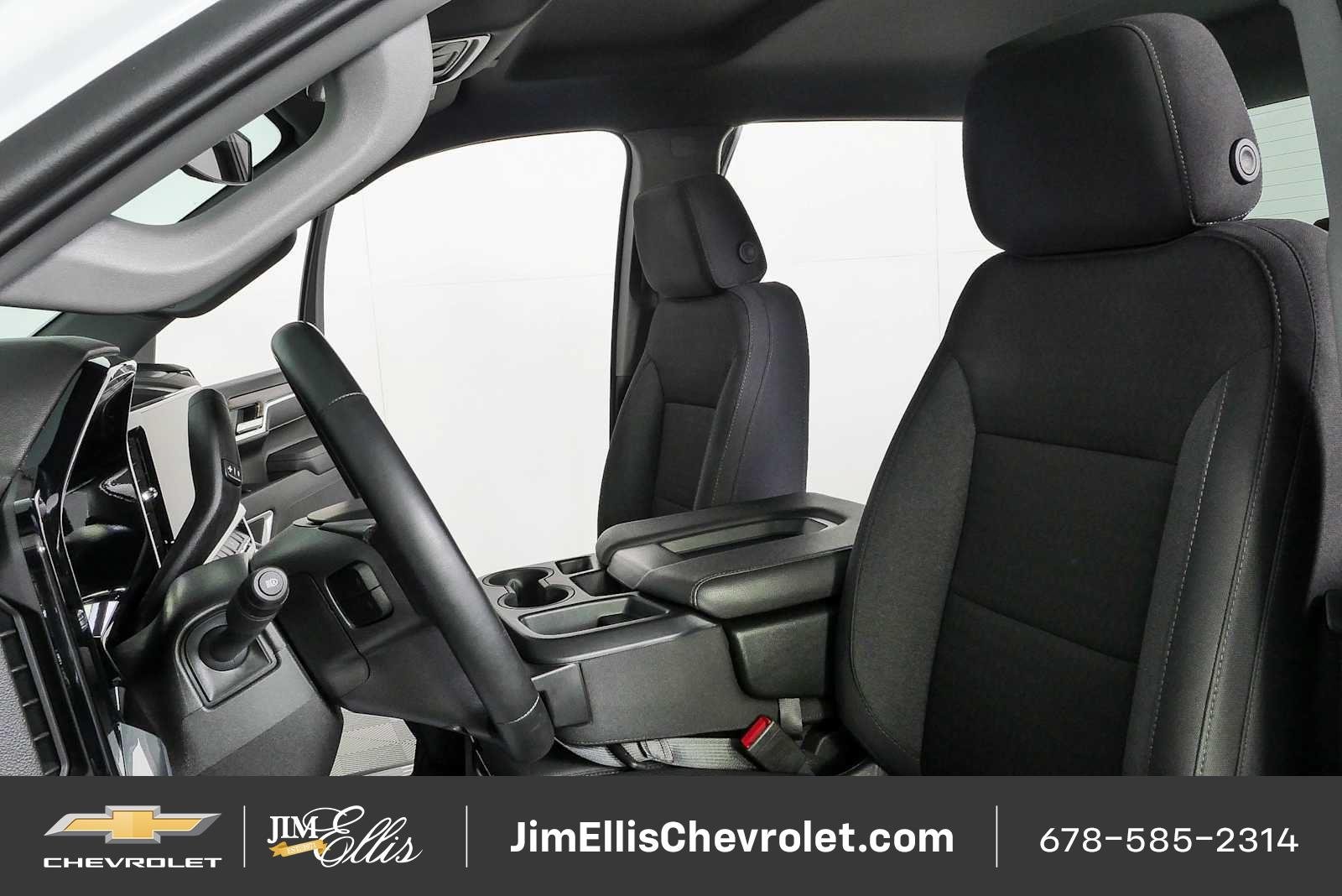 Certified 2026 Chevrolet Silverado 1500 RST AWD/4WD image 6
