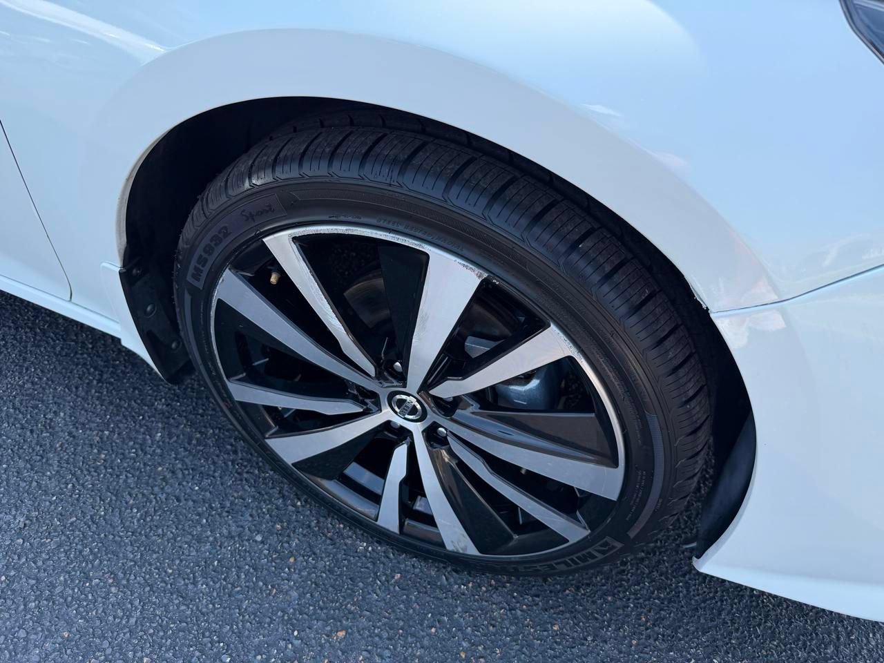 Used 2022 Nissan Altima 2.5 SR AWD/4WD image 7