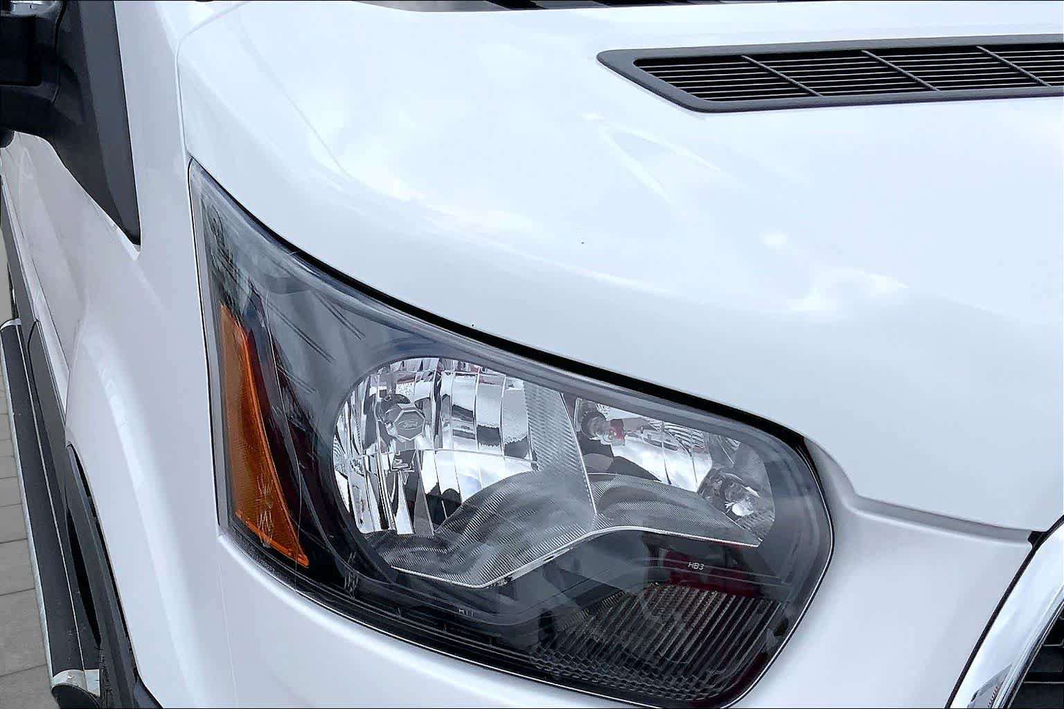 Certified 2025 Ford Transit 250 Low Roof w/ Exterior Upgrade Package RWD image 24