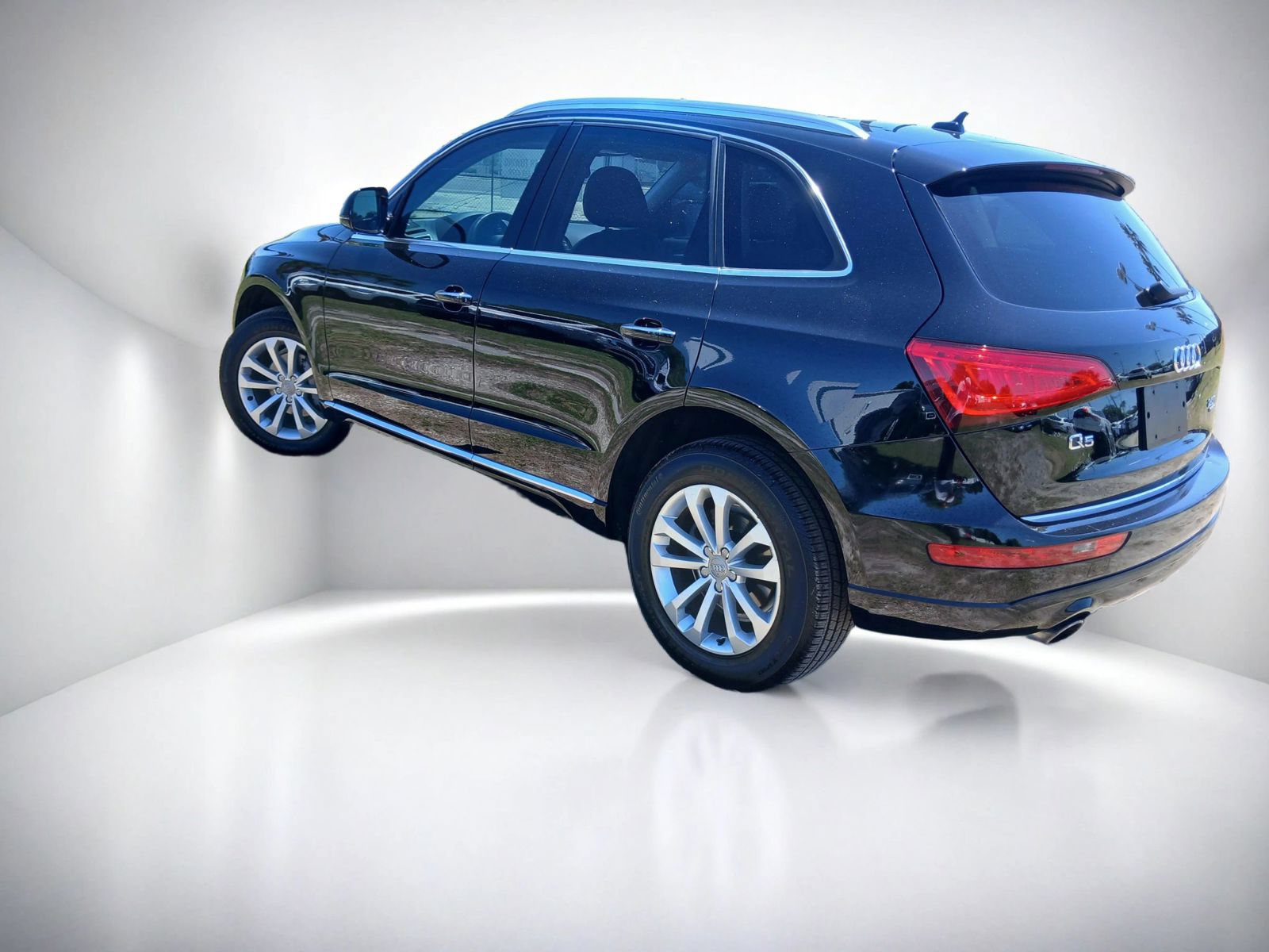 Used 2016 Audi Q5 2.0T Premium w/ Audi MMI Navigation Plus AWD/4WD image 5