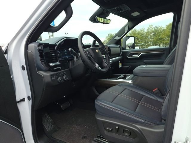 New 2025 Chevrolet Silverado 3500 High Country w/ High Country Premium Package image 18