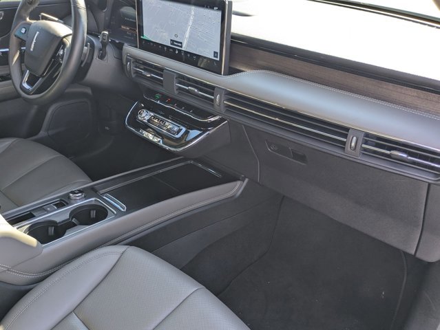 Used 2024 Lincoln Corsair Reserve FWD image 21