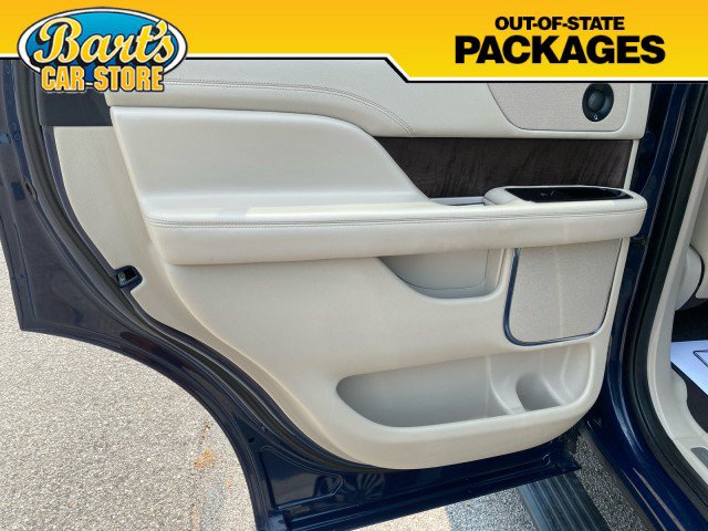 Used 2019 Lincoln Navigator Reserve AWD/4WD image 21
