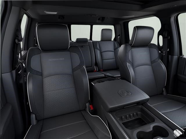 New 2027 RAM 2500 Laramie AWD/4WD image 17