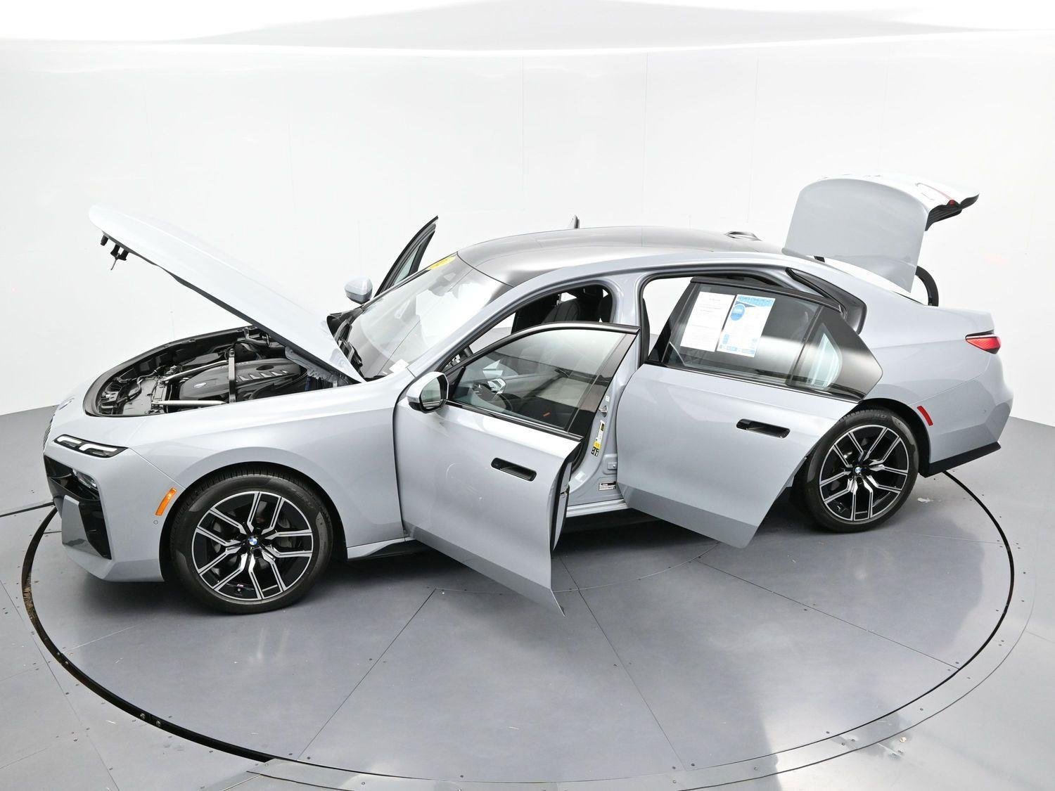 Used 2024 BMW 740i xDrive w/ Premium Package AWD/4WD image 48