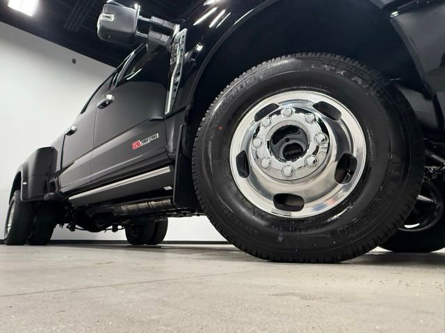 New 2026 Ford F350 Platinum image 2