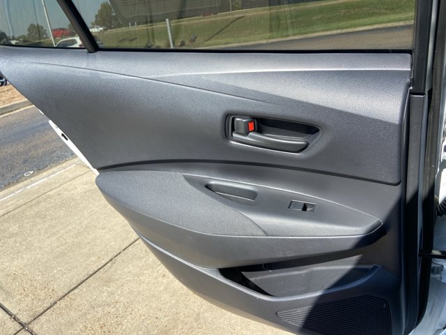 Used 2025 Toyota Corolla LE FWD image 53