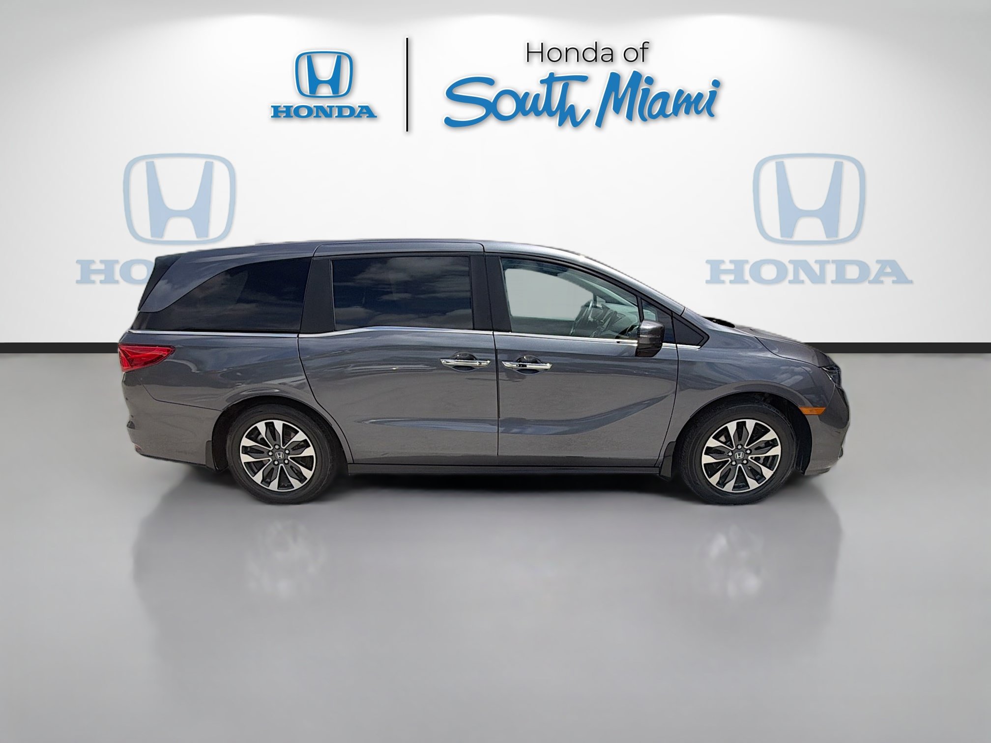 Certified 2024 Honda Odyssey EX-L image 8