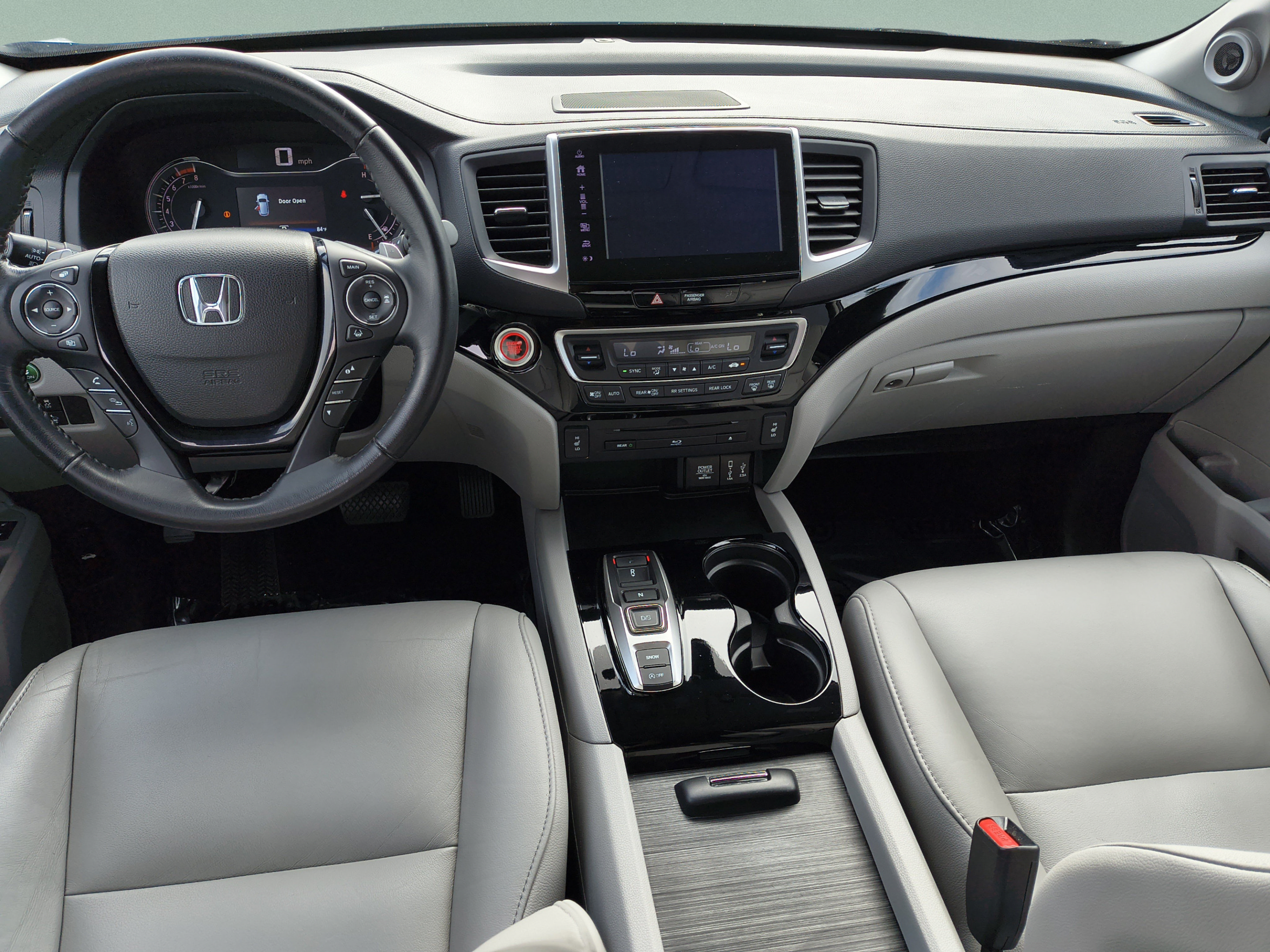 Used 2017 Honda Pilot Touring image 13