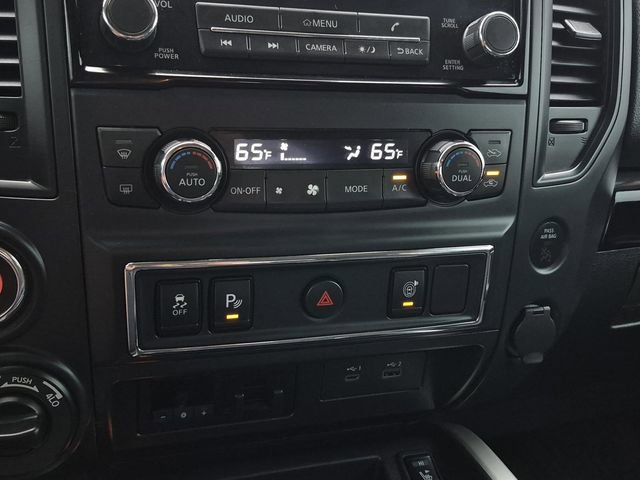 Used 2024 Nissan Titan SV w/ SV Convenience Package image 35