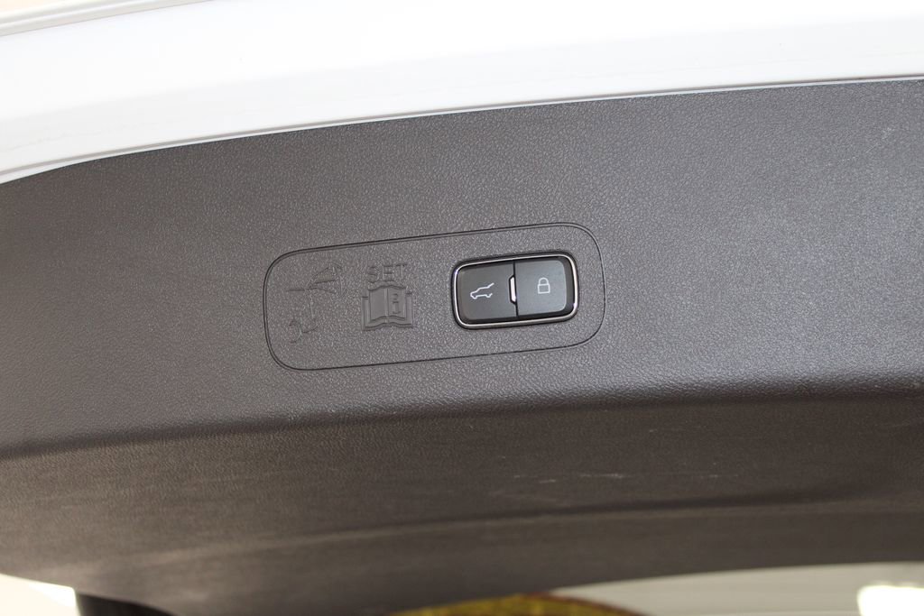 Used 2022 Lincoln Aviator Black Label w/ Dynamic Handling Package image 17