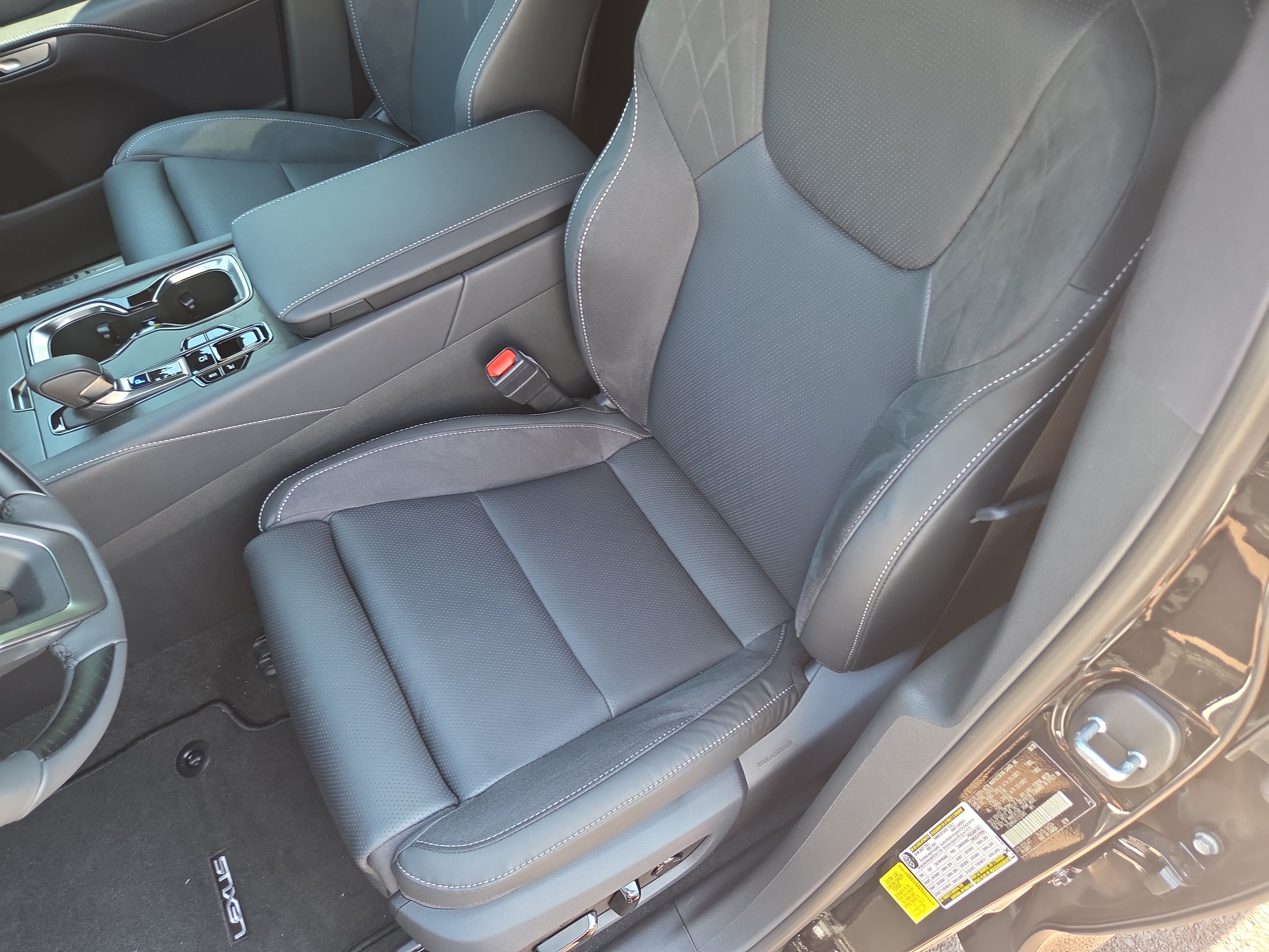 New 2026 Lexus RX 350 AWD w/ Convenience Package image 6