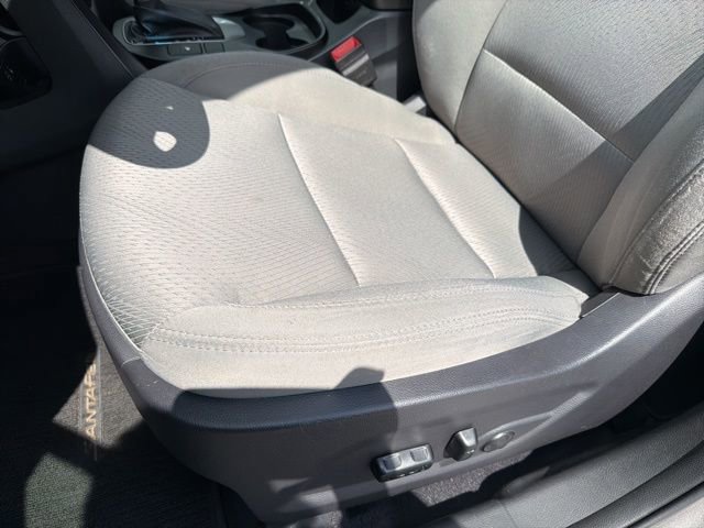 Used 2018 Hyundai Santa Fe Sport w/ 2.4L Value Package 02 FWD image 24