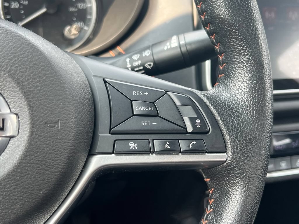 Used 2021 Nissan Versa SR w/ Electronics Package FWD image 23