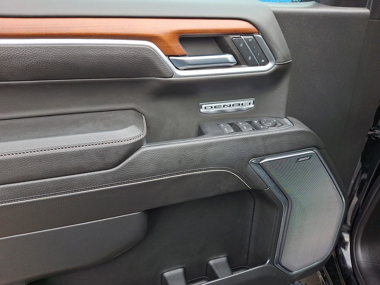 Used 2023 GMC Sierra 1500 Denali image 12