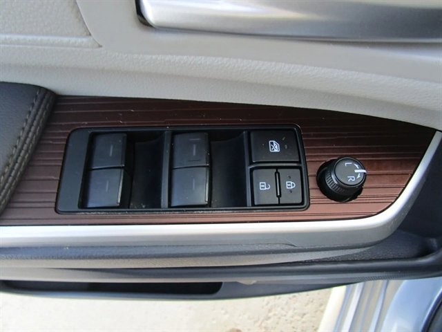 Used 2023 Toyota Sienna XLE AWD/4WD image 11