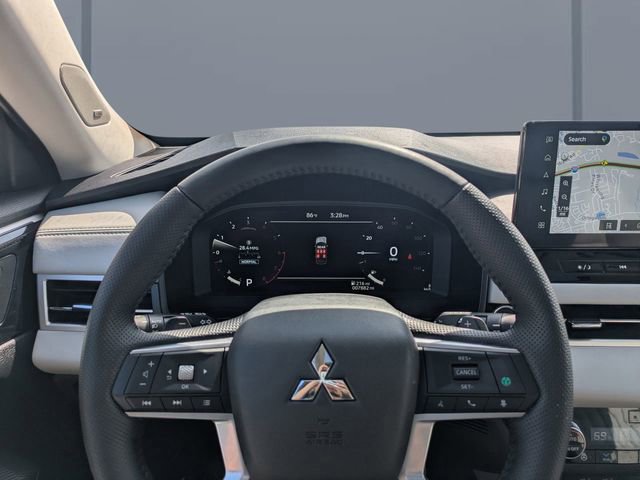 Used 2025 Mitsubishi Outlander SEL image 32