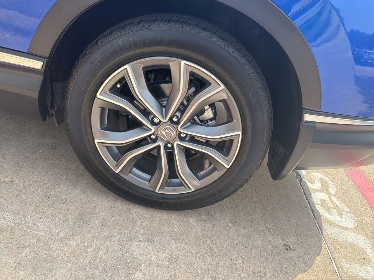 Used 2021 Honda CR-V Touring image 4