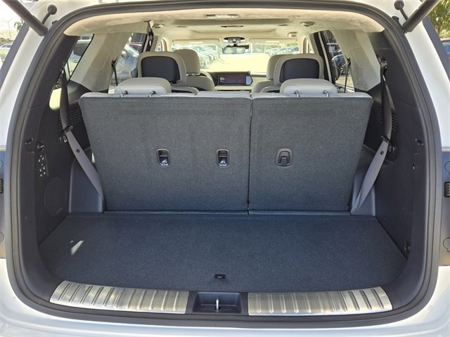 Used 2023 Hyundai Palisade Calligraphy image 17