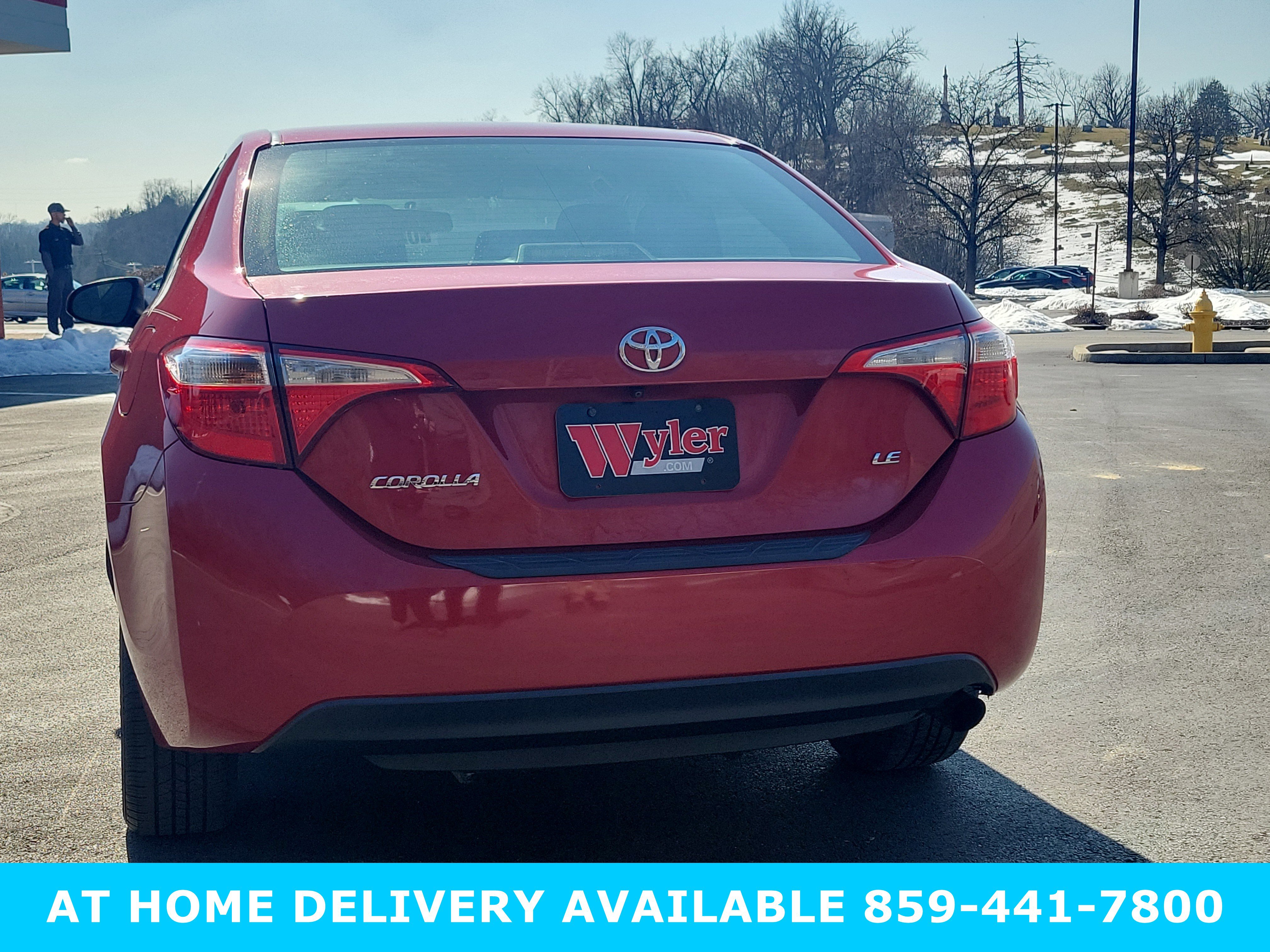 Used 2015 Toyota Corolla LE image 4