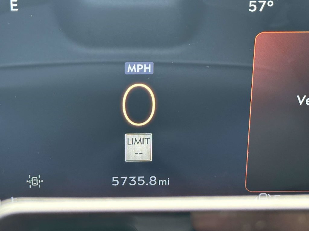 Used 2026 Lincoln Aviator Reserve AWD/4WD image 27