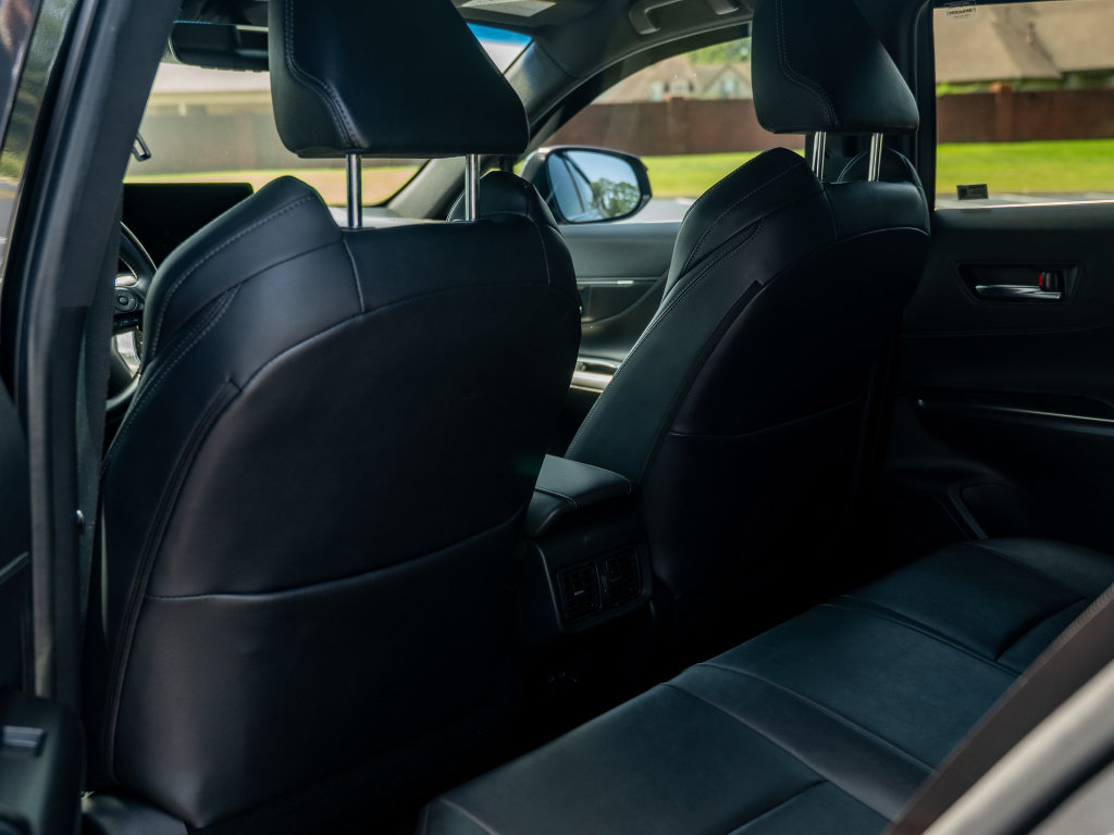 Used 2023 Toyota Venza Nightshade AWD/4WD image 12
