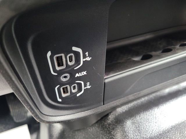 New 2024 RAM 3500 Tradesman w/ Chrome Appearance Group AWD/4WD image 15