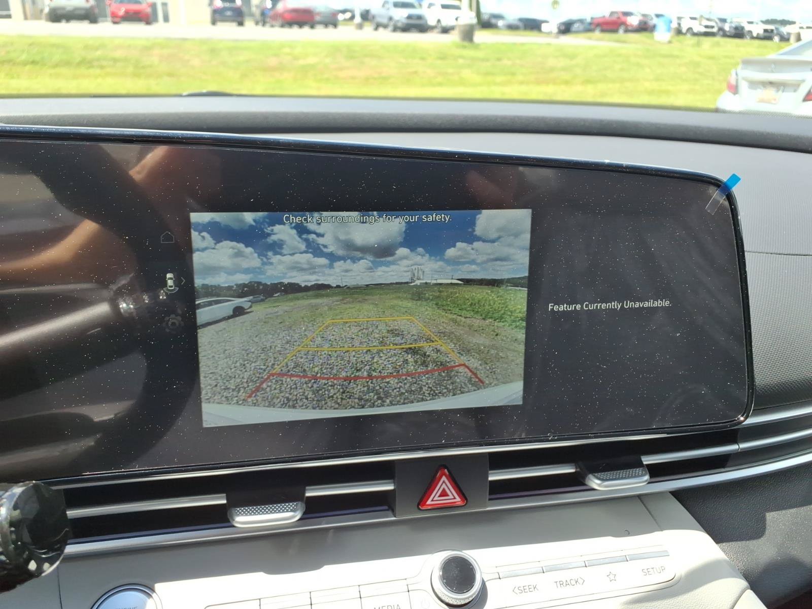 New 2026 Hyundai Elantra Limited FWD image 9