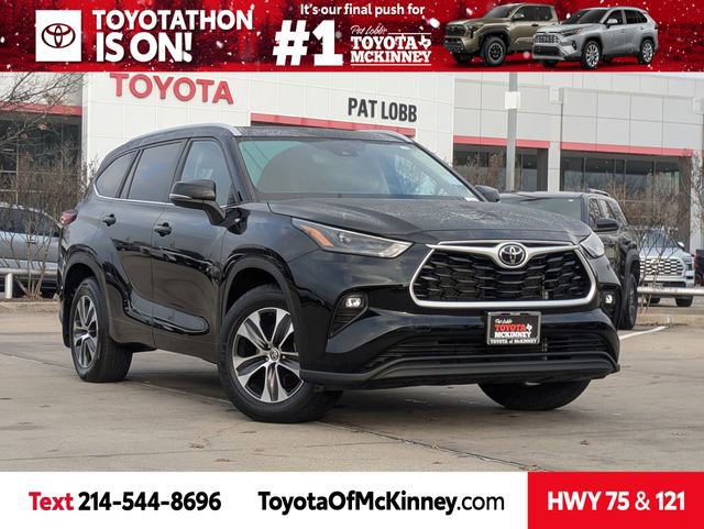 Used 2023 Toyota Highlander XLE