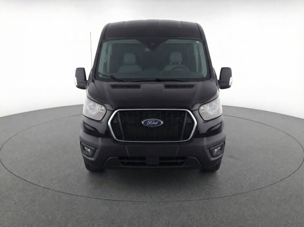 Used 2024 Ford Transit 350 XLT image 2