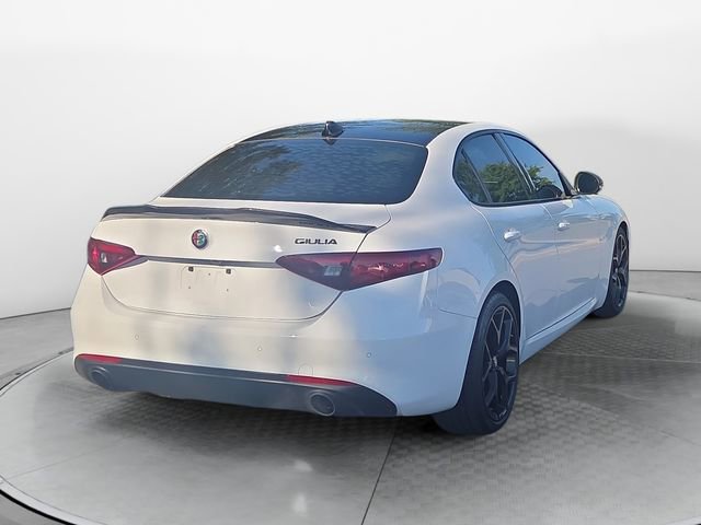 Used 2020 Alfa Romeo Giulia w/ Nero Edizione RWD image 5
