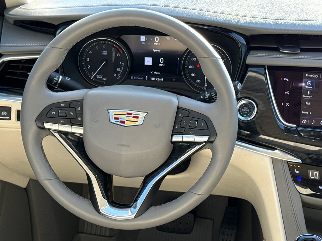 Used 2024 Cadillac XT6 Premium Luxury w/ Technology Package FWD image 14