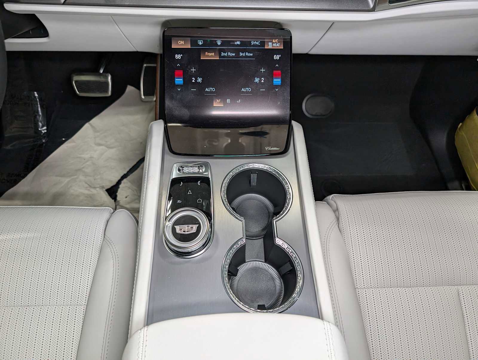 New 2026 Cadillac Vistiq Sport w/ LPO, Floor Liner Package image 14