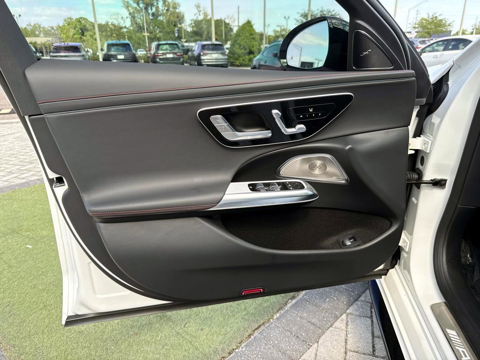 New 2026 Mercedes-Benz E 53 AMG e 4MATIC Sedan image 16