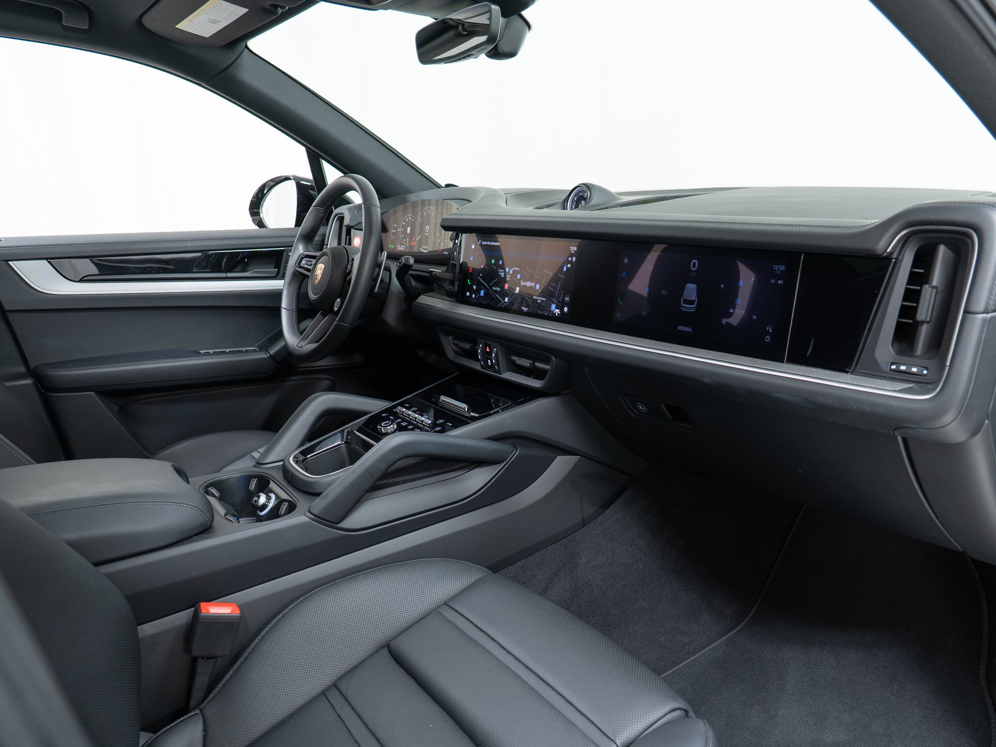 Certified 2026 Porsche Cayenne w/ Premium Package Plus AWD/4WD image 26