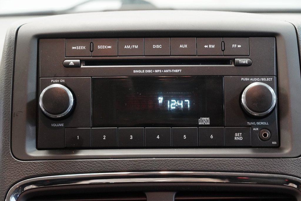 Used 2016 Dodge Grand Caravan SE w/ Quick Order Package 29E SE image 18