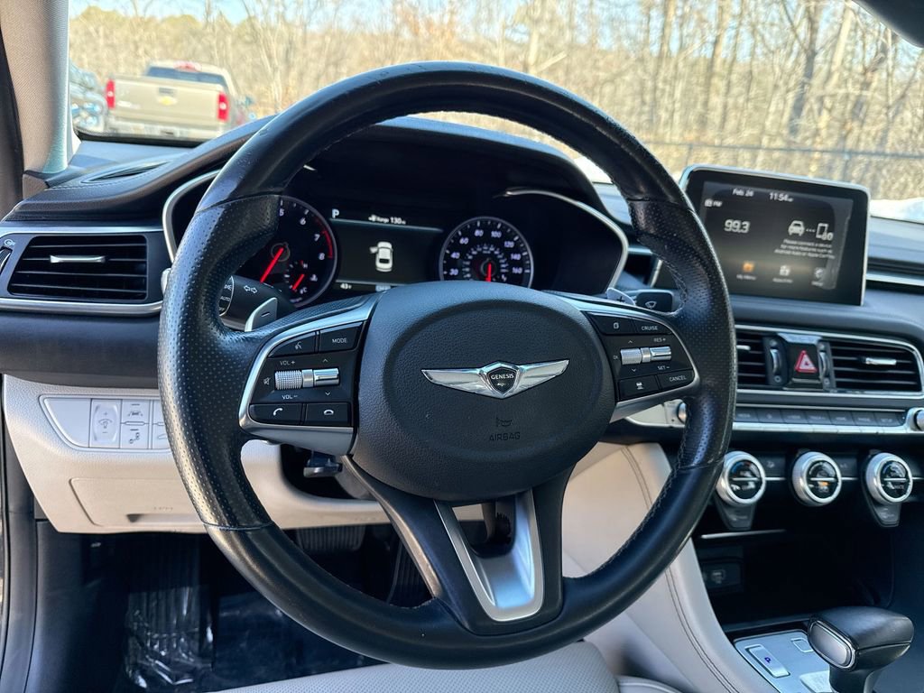 Used 2019 Genesis G70 2.0T Advanced image 11