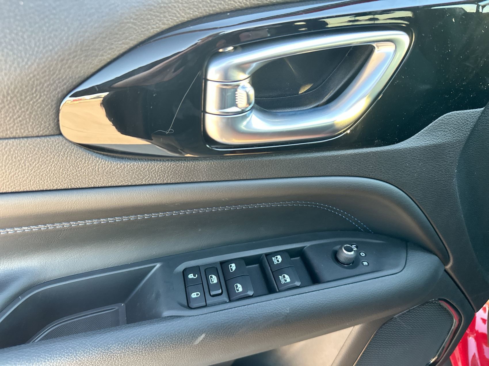 New 2026 Jeep Compass Latitude image 13