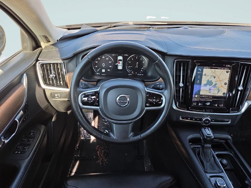 Used 2017 Volvo S90 T5 Inscription w/ Vision Package FWD image 17
