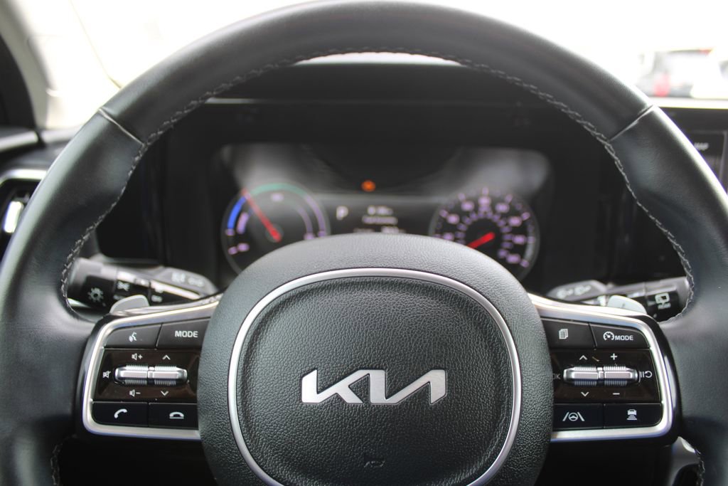 Certified 2023 Kia Sorento EX image 29