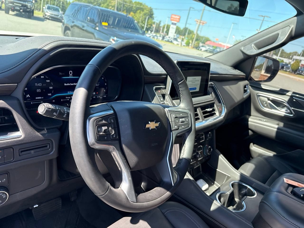 Used 2024 Chevrolet Tahoe LT w/ LT Signature Plus Package AWD/4WD image 4