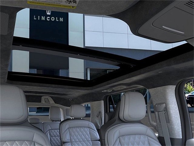 New 2026 Lincoln Navigator Black Label image 22
