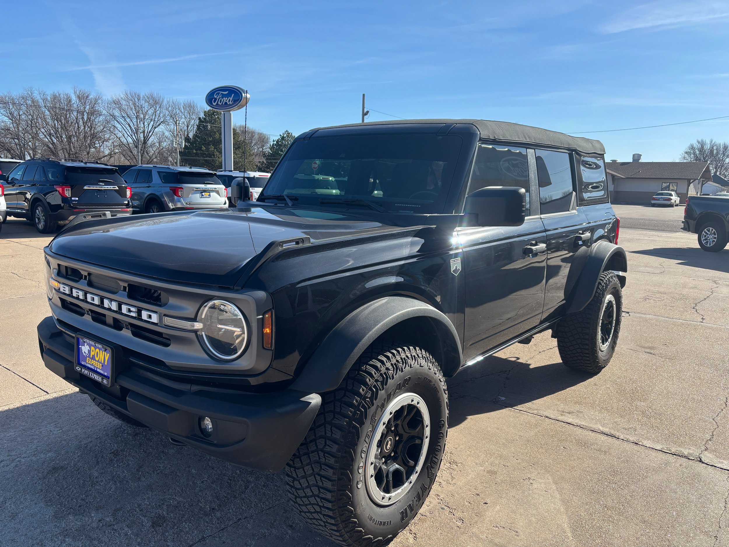 Used 2023 Ford Bronco Big Bend w/ Sasquatch Package AWD/4WD image 8