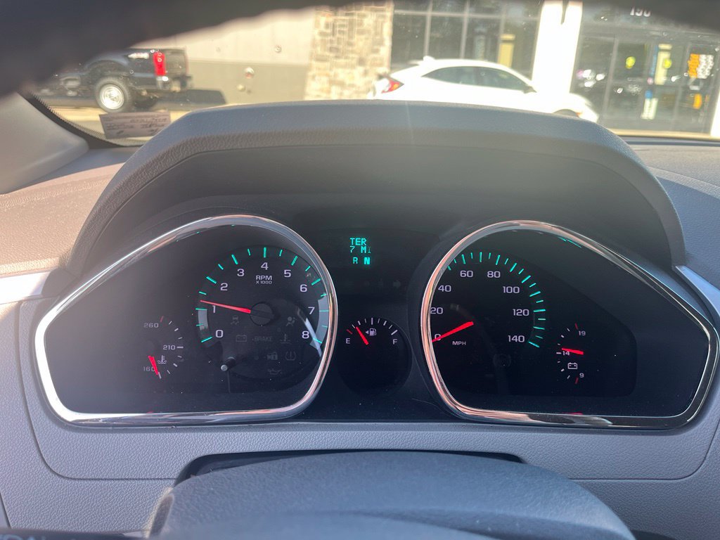 Used 2011 Chevrolet Traverse LT w/ Personal Connectivity Package FWD image 10