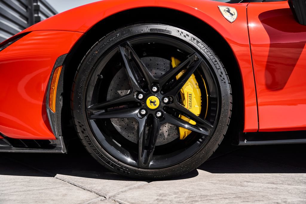 Used 2025 Ferrari SF90 Spider image 3