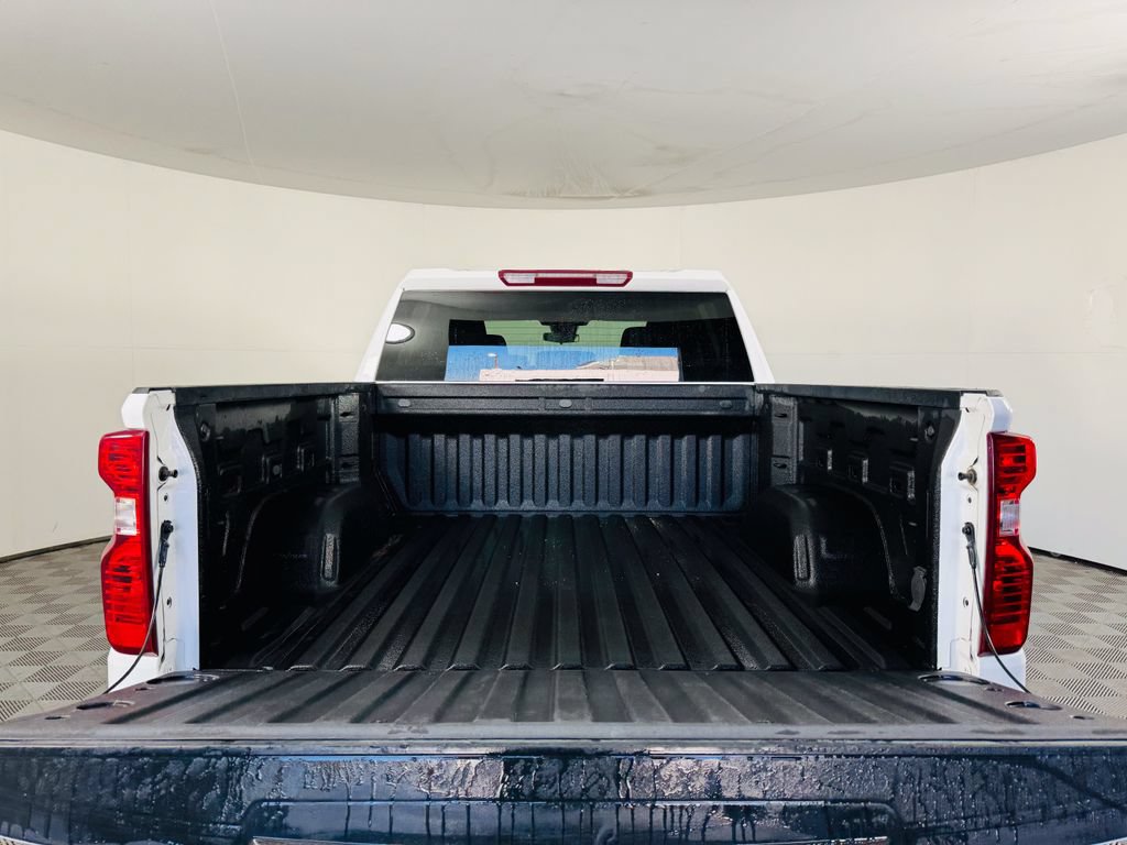 Used 2023 Chevrolet Silverado 1500 LT w/ Z71 Off-Road Package AWD/4WD image 24