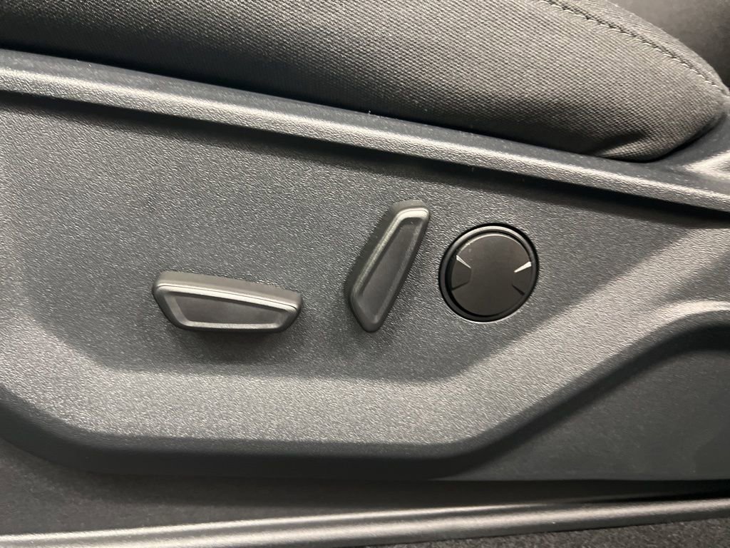 New 2026 Ford F150 XLT w/ Equipment Group 302A MID image 30