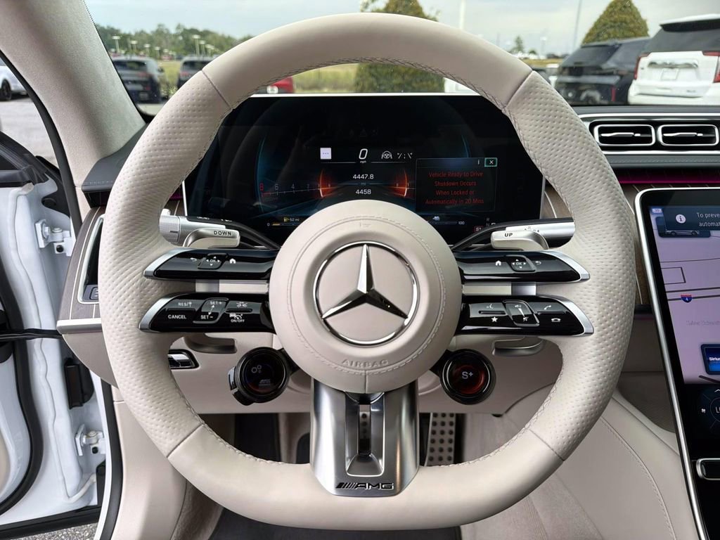 Used 2025 Mercedes-Benz S 63 AMG S image 31